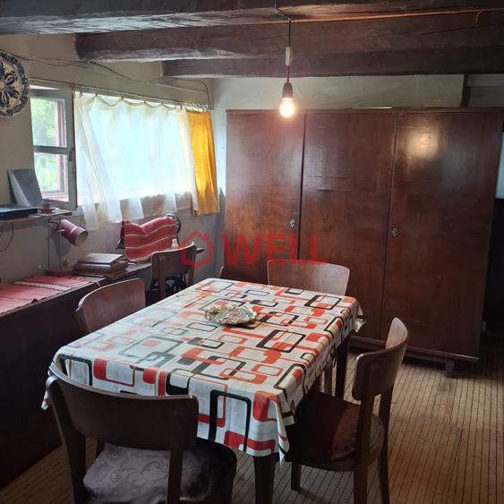 Casă individuală cu 10 camere cu Teren 1200 Mp în Sângeorgiu de Pădure