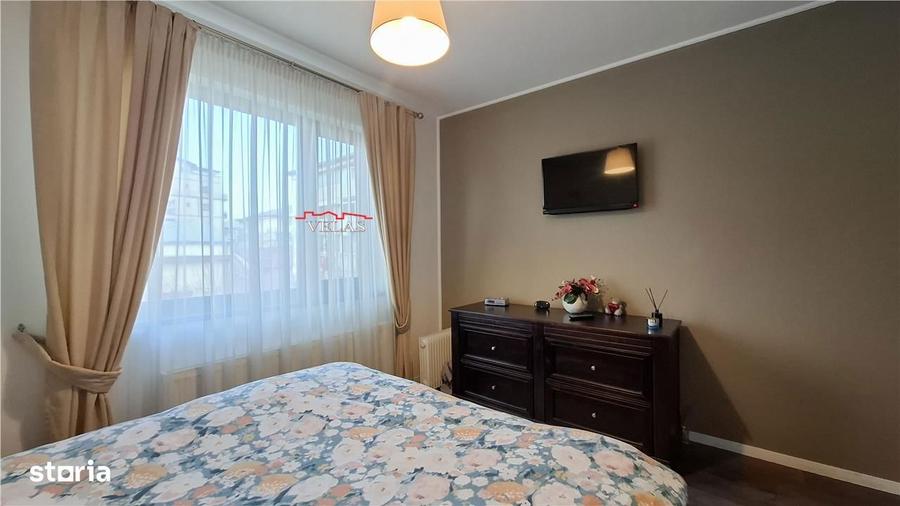 Casă cu 6 camere cu Teren 507 Mp în Central