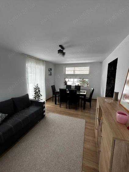 Casă cu 4 camere cu Teren 4472 Mp în Central