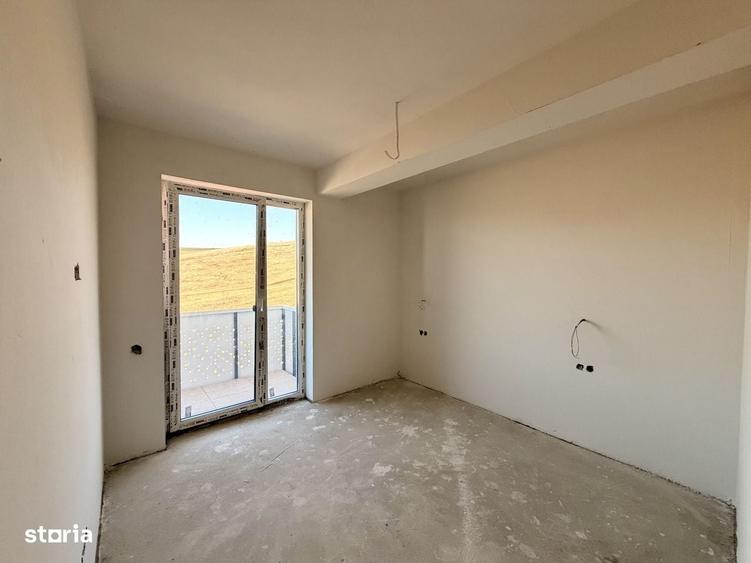 Apartament cu 3 camere în Sânnicoară