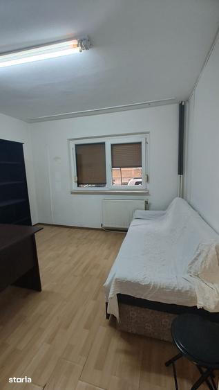 Spațiu comercial, de 33 mp, în Central