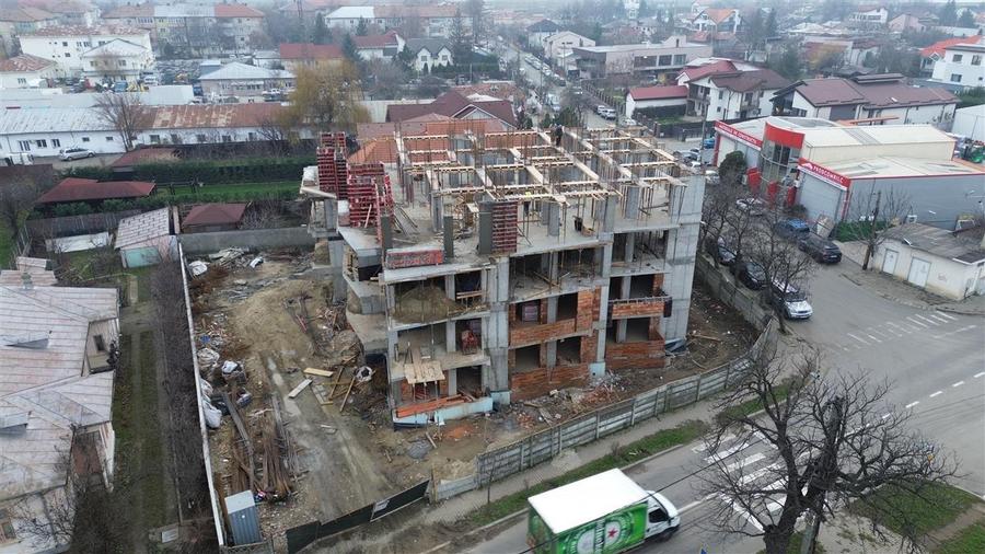Garsonieră decomandată în Central