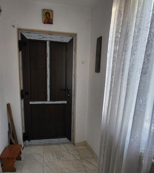 Casă cu 4 camere în Zvoriștea