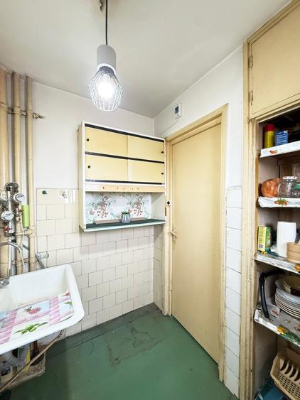 Apartament cu 2 camere semidecomandat în Berceni