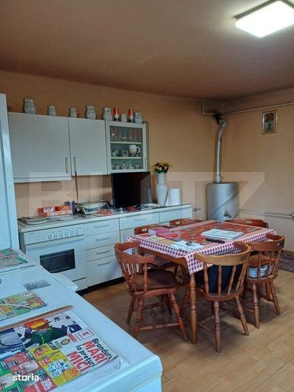Casă cu 4 camere în Central