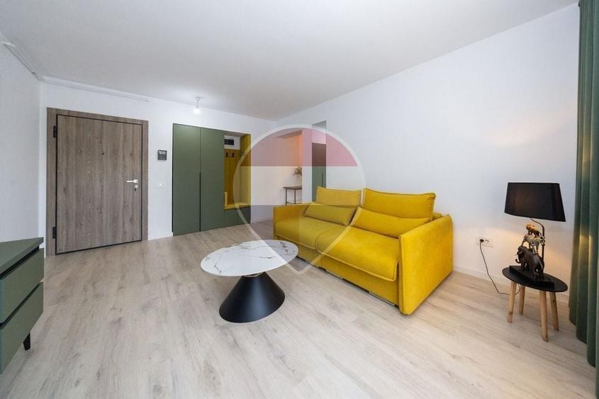 Apartament cu 2 camere decomandat, mobilat în Noua