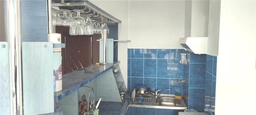 Apartament cu 3 camere decomandat în Crihala