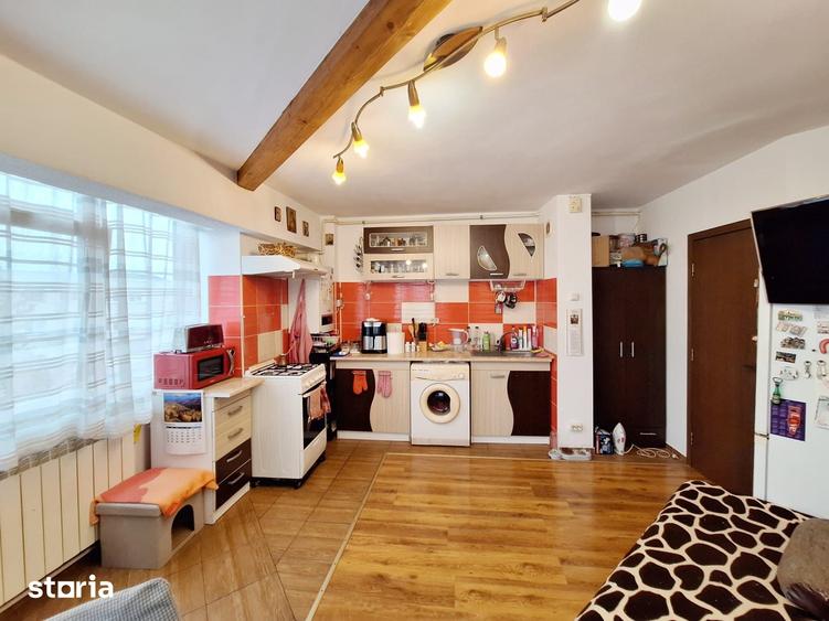 Apartament cu 2 camere decomandat în Mioriței