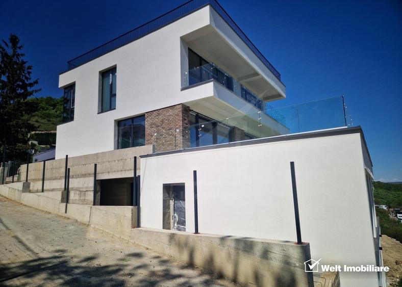Duplex cu 5 camere cu Canalizare în Grigorescu
