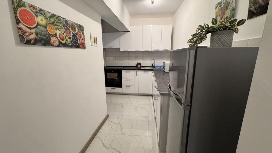 Apartament cu 2 camere decomandat, mobilat în Centrul Civic