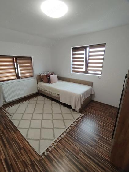 Casă cu 4 camere cu Teren 474 Mp în Exterior Vest