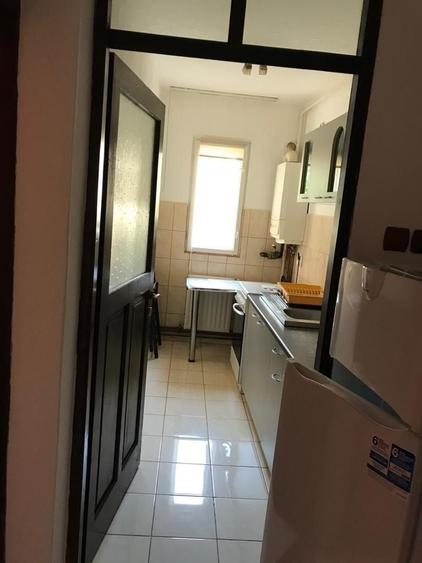 Apartament cu 2 camere semidecomandat în Cetate