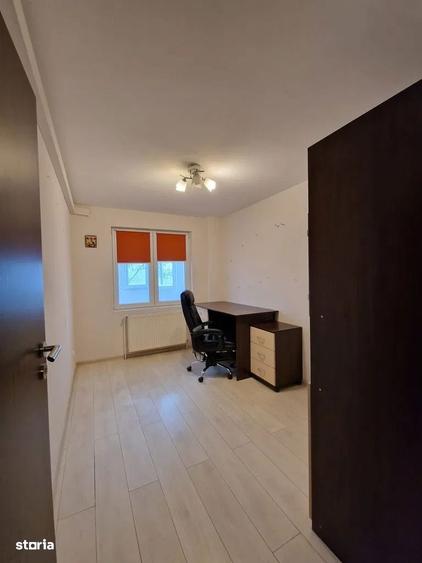 Apartament cu 4 camere, mobilat în Colentina