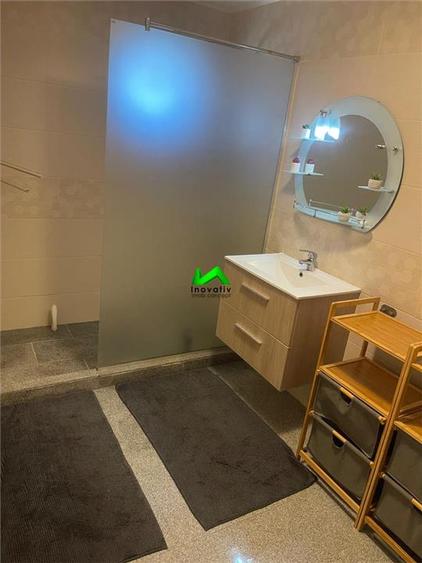 Apartament cu 3 camere decomandat, mobilat în Hipodrom 3