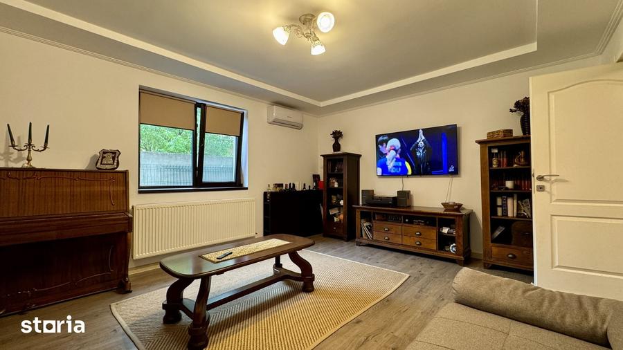 Casă cu 4 camere cu Teren 300 Mp în Tunari
