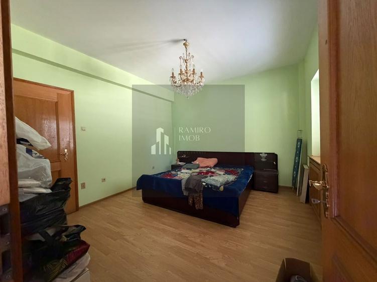 Casă individuală cu 5 camere cu Canalizare în Puchenii Mari
