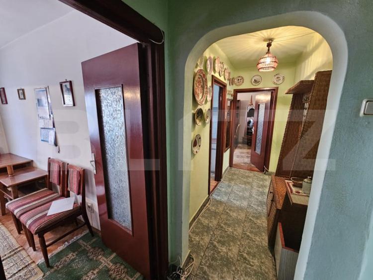 Apartament cu 4 camere decomandat în Central