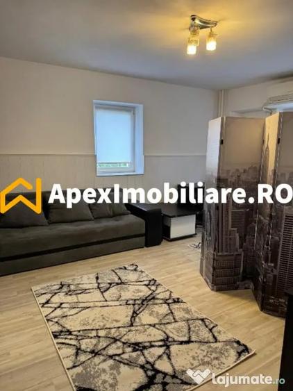Garsonieră decomandată în Splaiul Unirii
