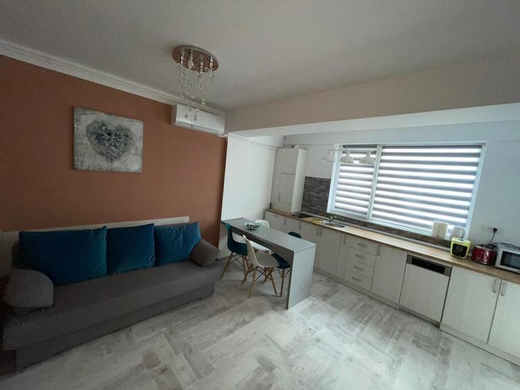 Apartament 2 camere  Mamaia zona hotel Opera  350 euro - 3