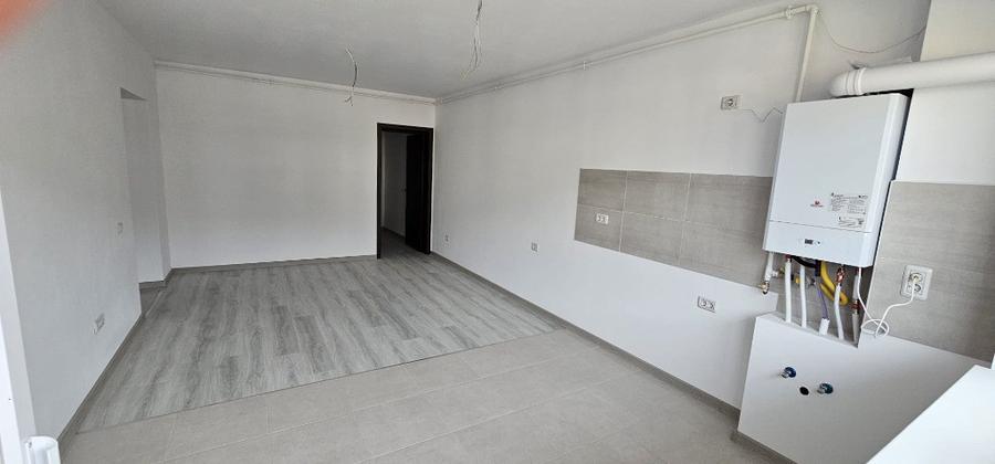 Apartament cu 2 camere semidecomandat în Sânpetru