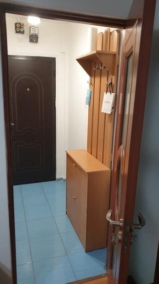 Apartament cu 2 camere semidecomandat, mobilat în Tomis Nord