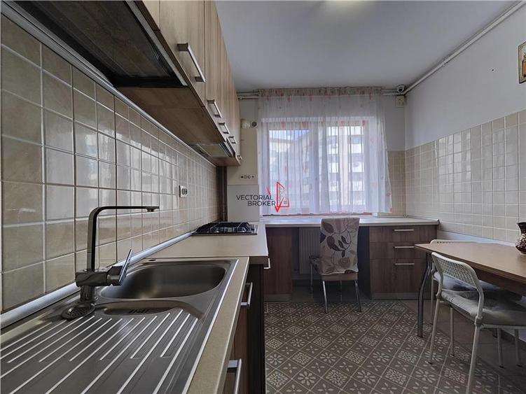 Apartament cu 2 camere decomandat, mobilat în Vitan