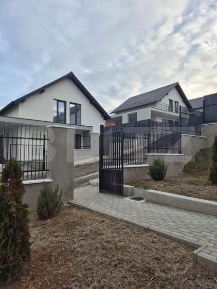Casă cu 4 camere cu Teren 520 Mp în Sâncraiu de Mureș