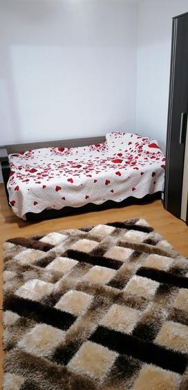 Apartament cu 2 camere semidecomandat în Câlnic