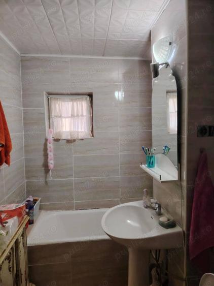 Apartament cu 2 camere decomandat în Cetate