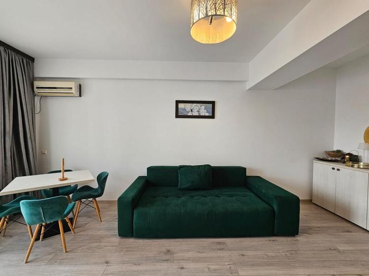 Apartament cu 2 camere decomandat, mobilat în Central