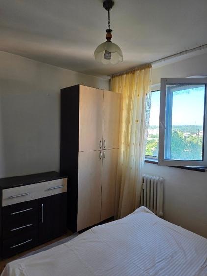 Închiriez apartament 2 camere decomandat P Rps - 2