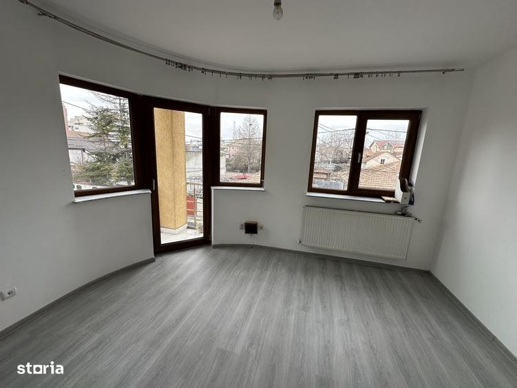 Apartament cu 4 camere în Central