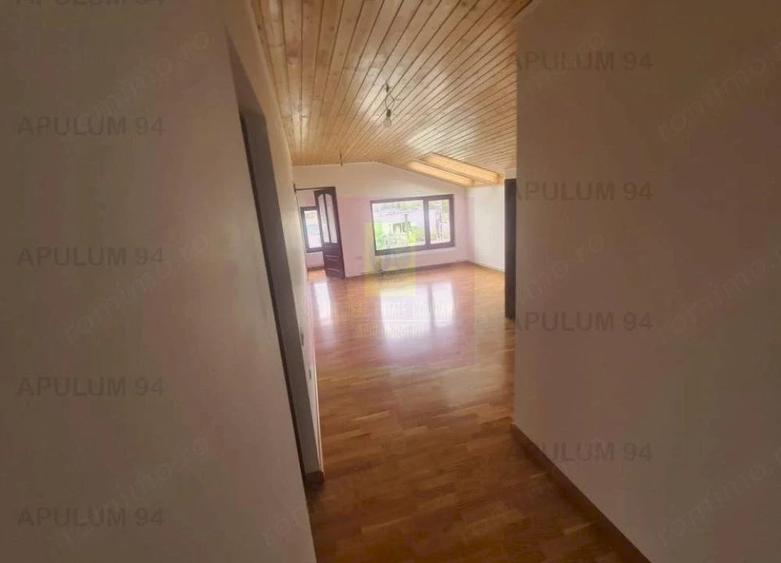 Casă cu Teren 649 Mp în Central