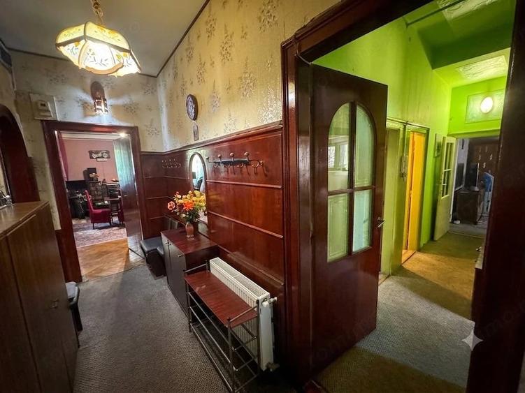 Apartament cu 4 camere decomandat în Odobescu