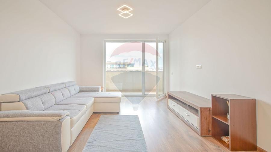 Apartament cu 2 camere decomandat, mobilat în Tractorul