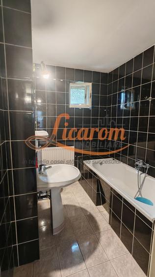 Casă individuală cu 3 camere cu Canalizare în Blumăna