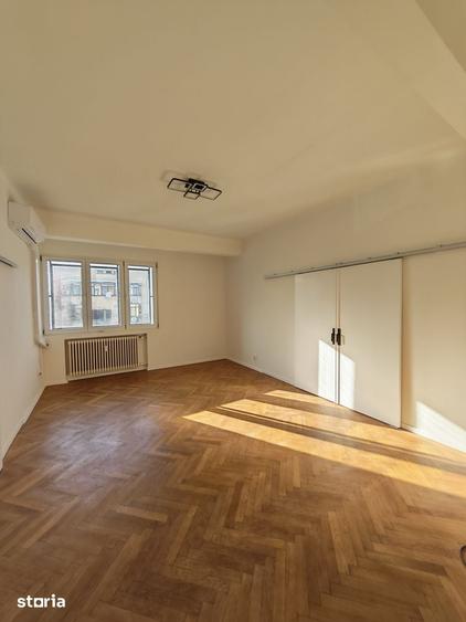 Apartament cu 3 camere în Gara de Nord