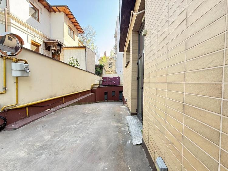 Birou, de 2,472 mp, în Grădina Icoanei