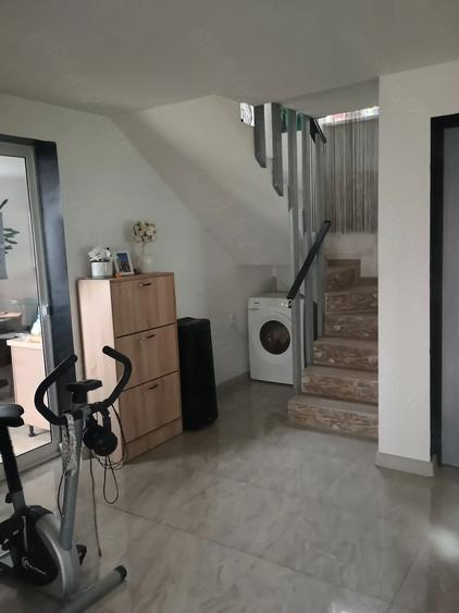 Casă cu Teren 387 Mp în Central