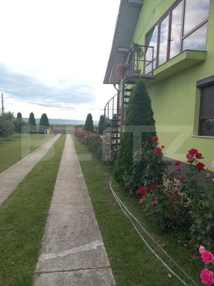 Casă individuală cu 5 camere cu Canalizare în Vadu Moldovei