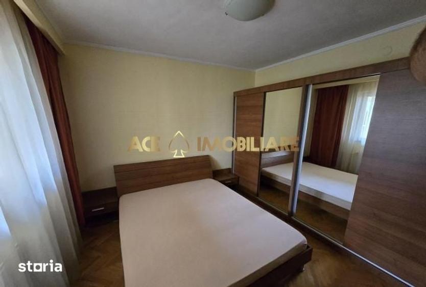 Apartament cu 3 camere, mobilat în Centrul Civic