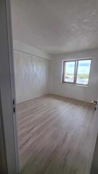 Apartament cu 3 camere decomandat în Sălăjan