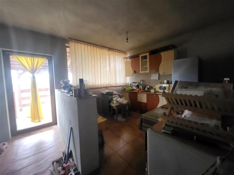 Casă cu 5 camere cu Teren 522 Mp în Sântandrei