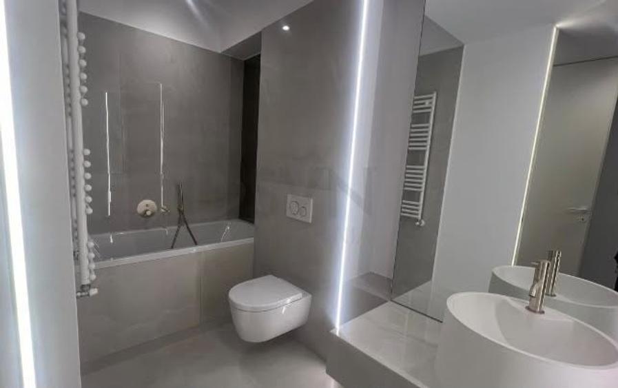 Apartament cu 3 camere decomandat în Pipera