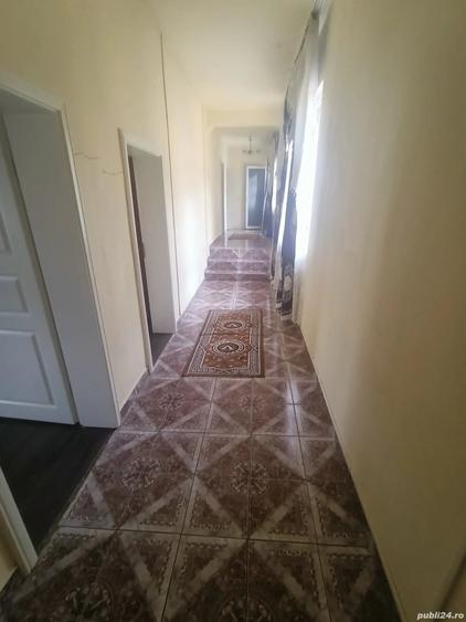 Casă cu 6 camere cu Teren 341 Mp în Șagului