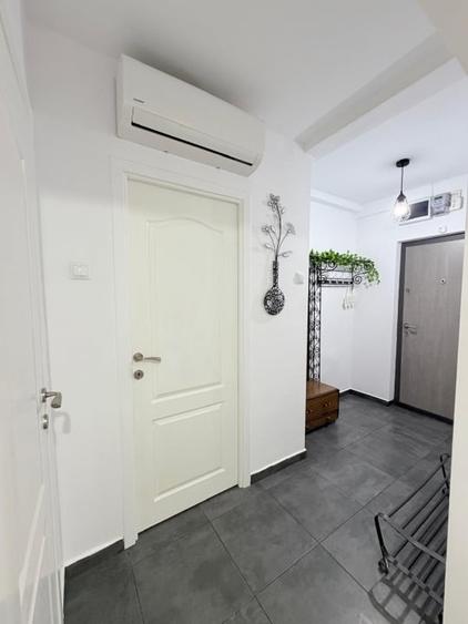 Apartament cu 3 camere decomandat, mobilat în Pantelimon