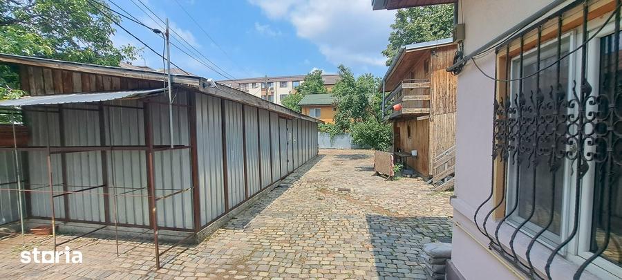 Casă cu 6 camere cu Teren 800 Mp în Rahova