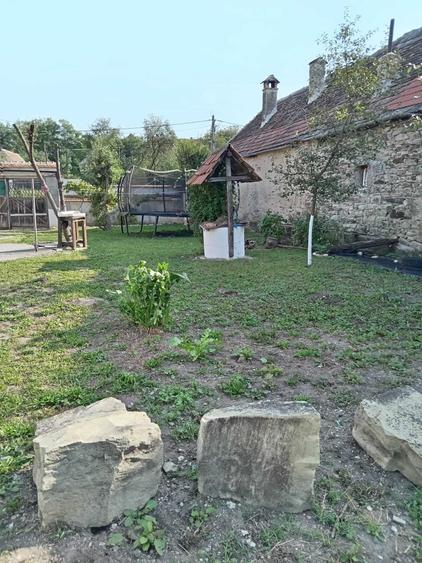 Casă cu 3 camere în Central