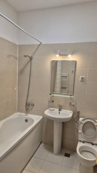 Garsonieră decomandată în Central