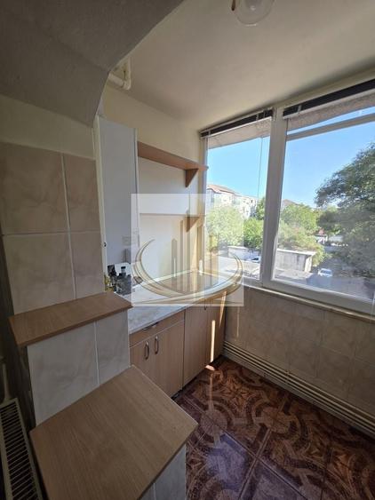 Apartament cu 2 camere decomandat, mobilat în Lipovei